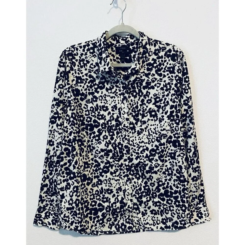 J Crew Top Womens 12 Black White Snow Leopard Boy Fit Button Up Long Sleeve Boho